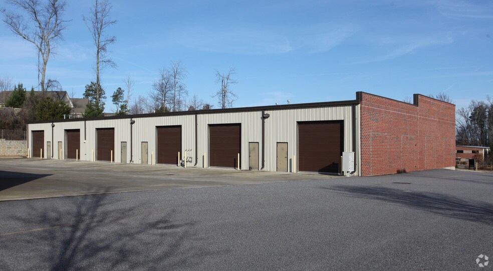 More Photos Of 5190 Performance Dr, Cumming Warehouse For Lease