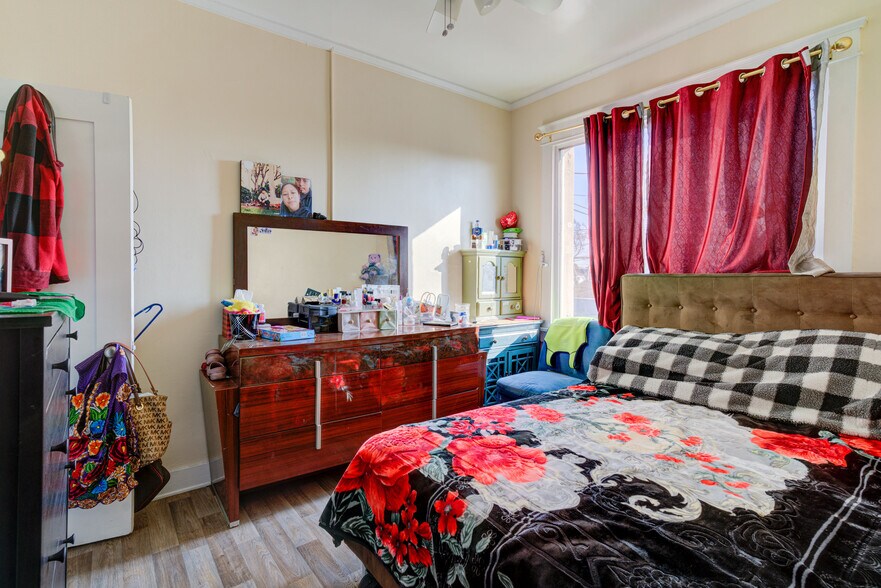 More Photos Of 2608 54th, Los Angeles Apartments For Sale