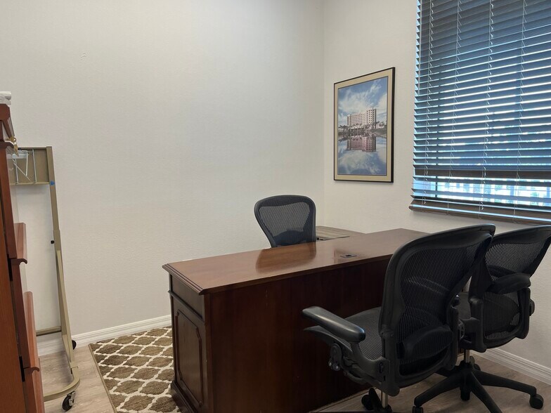 More Photos Of 2881 Placida Rd, Englewood Office For Lease