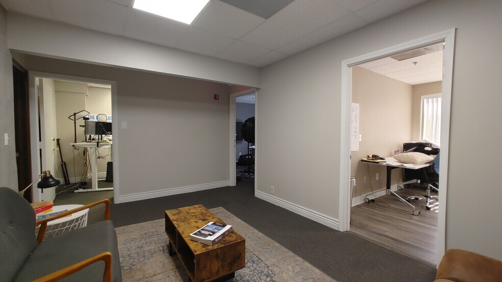More Photos Of 2405-2425 N University Dr, Coral Springs Loft Creative Space For Lease