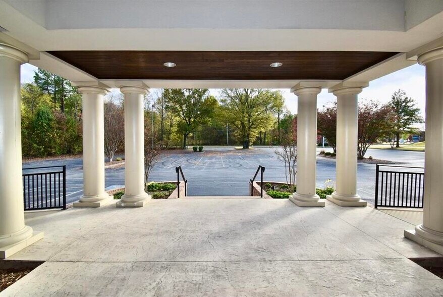 More Photos Of 209 Oil Well Rd, Jackson Healthcare For Lease