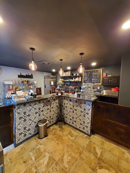 More Photos Of 603 S El Paso St, Colorado Springs Freestanding For Lease