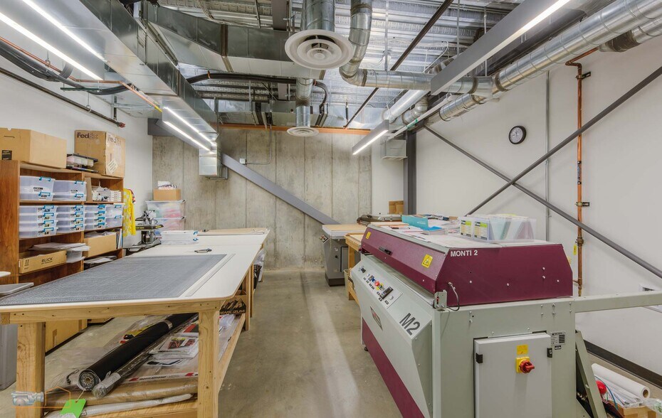 More Photos Of 101 S Taylor Ave, Louisville Warehouse For Lease