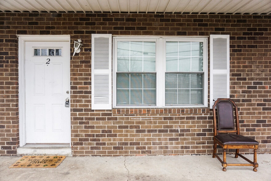 More Photos Of 2523 Cedar Ln, Knoxville Apartments For Sale
