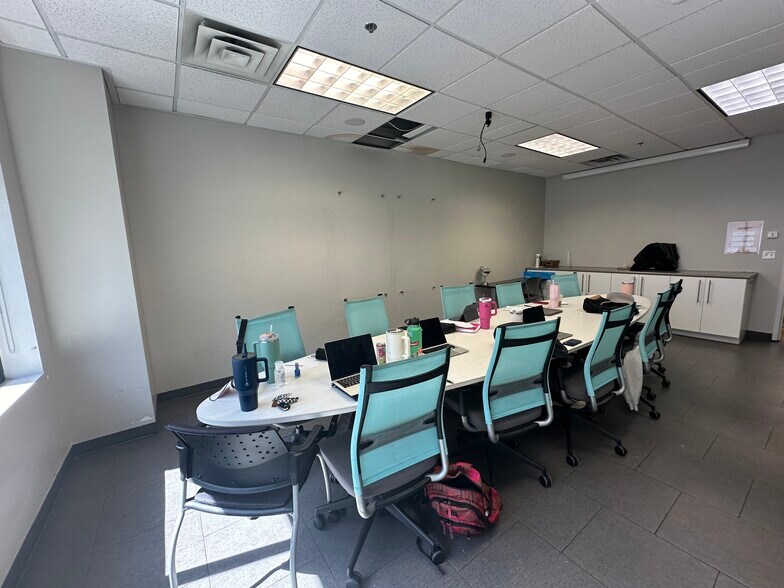 More Photos Of 86 N University Ave, Provo Office Residential For Lease