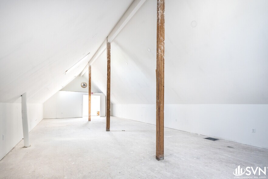 More Photos Of 118 Lester St, Berea Warehouse For Sale