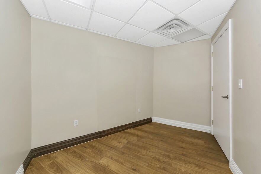 More Photos Of 2628 Matlock Rd, Arlington Medical For Sale