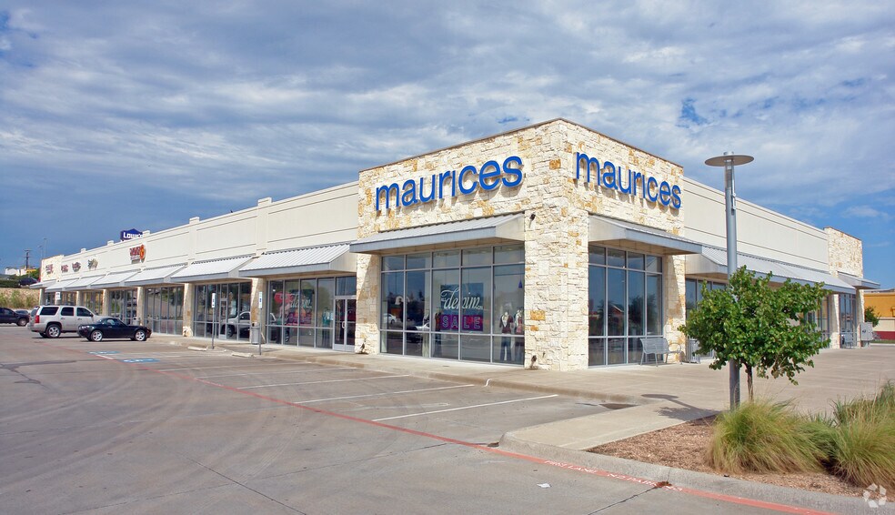 More Photos Of 116-142 E Interstate 20, Weatherford Unknown For Lease