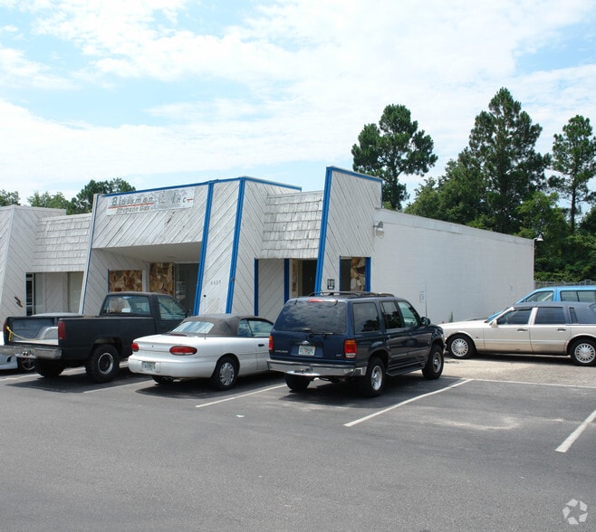 More Photos Of 6655 Caroline St, Milton Office For Sale