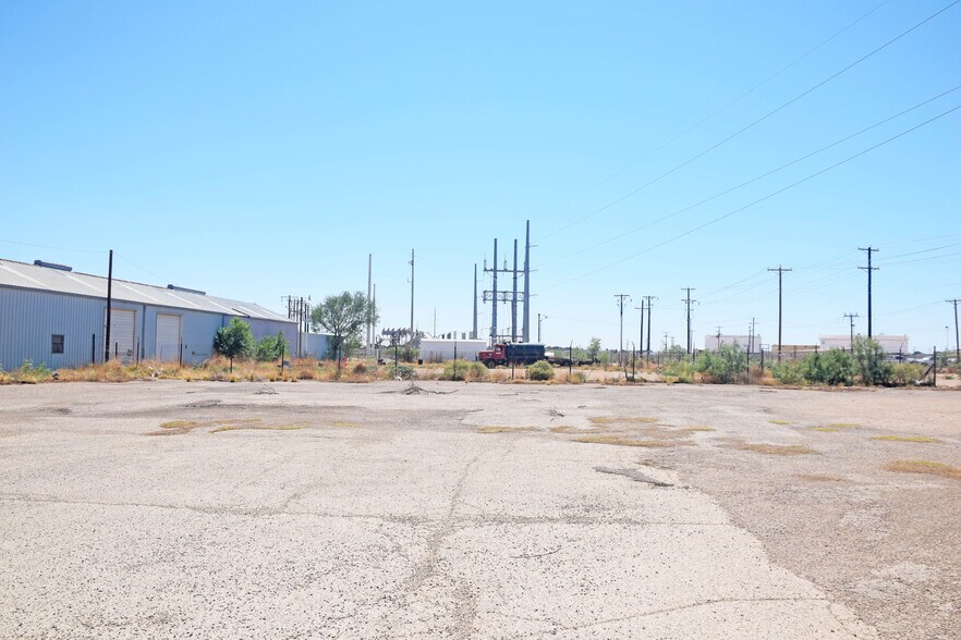 More Photos Of 1073 N FM 1936, Odessa Warehouse For Sale
