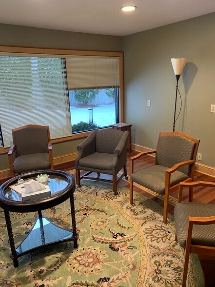 More Photos Of 4141 Old Sibley Memorial Hwy, Eagan Office For Sale