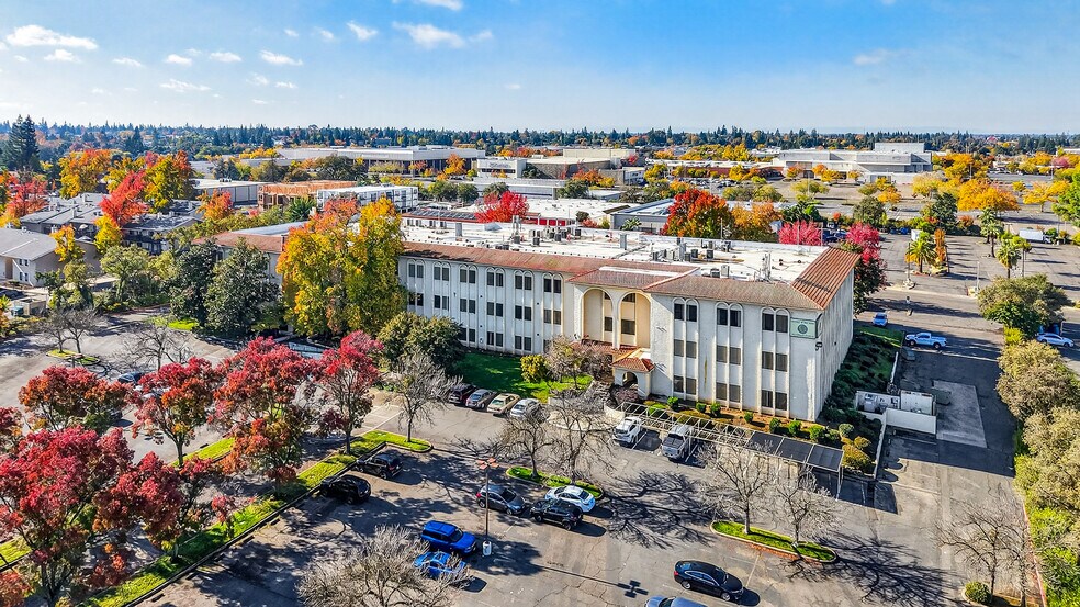 More Photos Of 6060 Sunrise Vista Dr, Citrus Heights Office For Sale