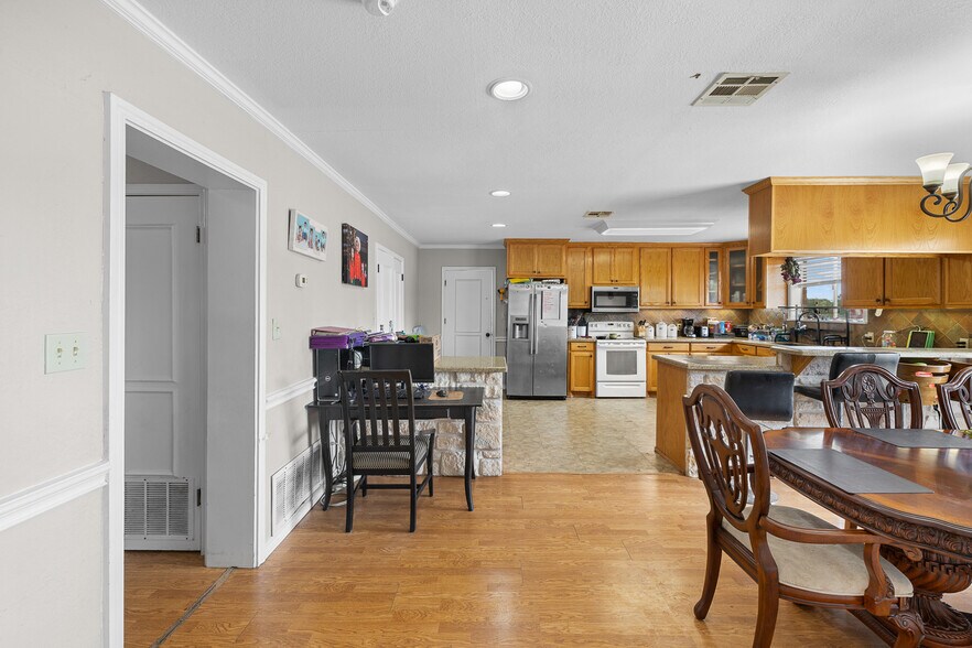 More Photos Of 9765 State Park Rd, Lockhart Land For Sale