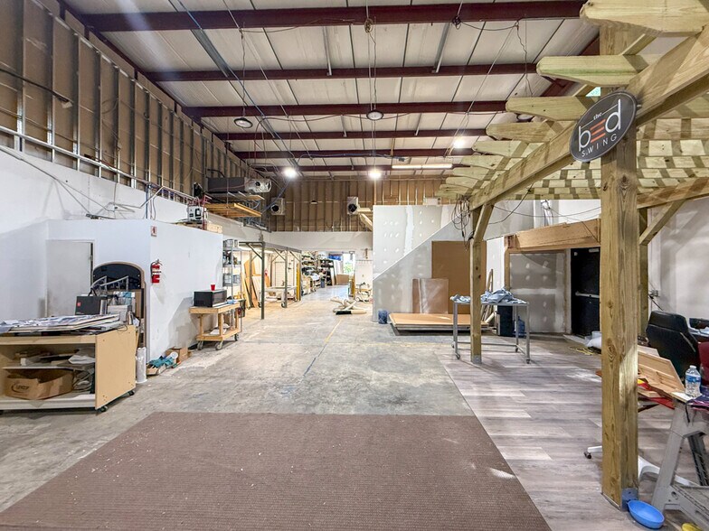 More Photos Of 2300 Clements Ferry Rd, Charleston Warehouse For Lease