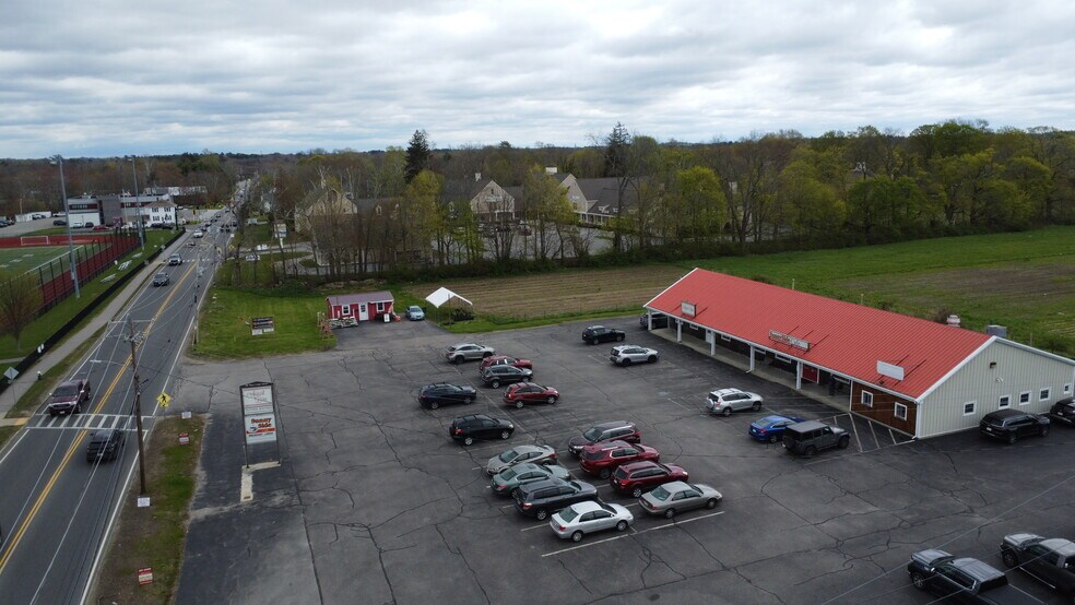 More Photos Of 150 W Center St, West Bridgewater Freestanding For Lease