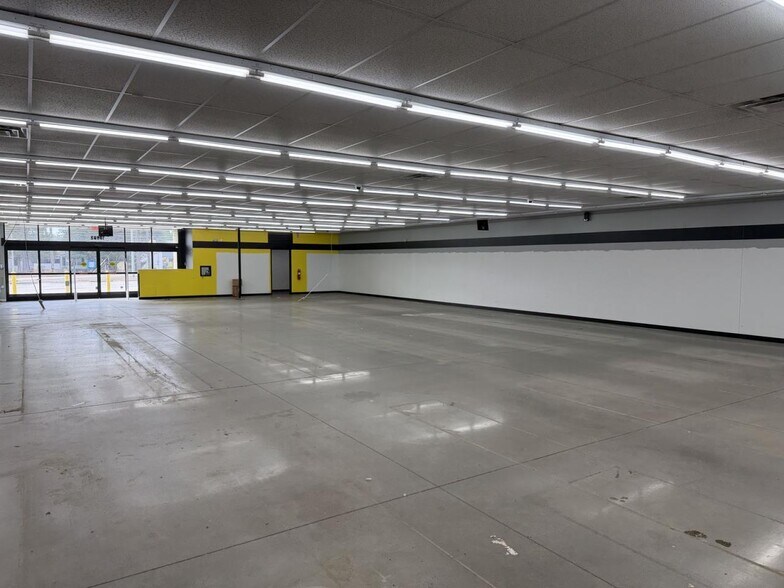 More Photos Of 10893 Nc Highway 211 E, Aberdeen Freestanding For Lease