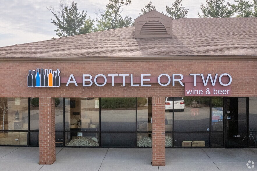 More Photos Of 11900-11920 Montgomery Rd, Cincinnati General Retail For Lease