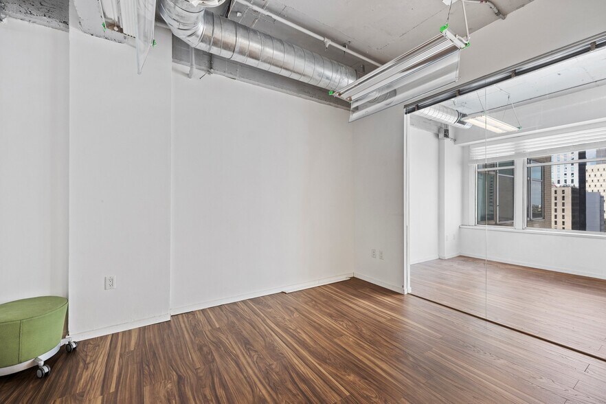 More Photos Of 14 NE 1st Ave, Miami Office For Sale