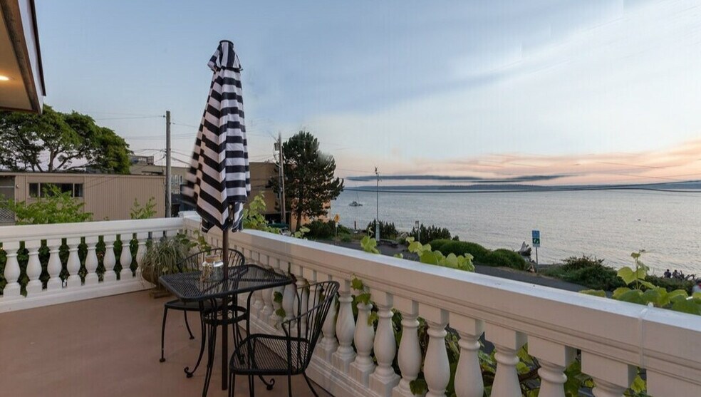 More Photos Of 4030 Beach Dr SW, Seattle Specialty For Sale