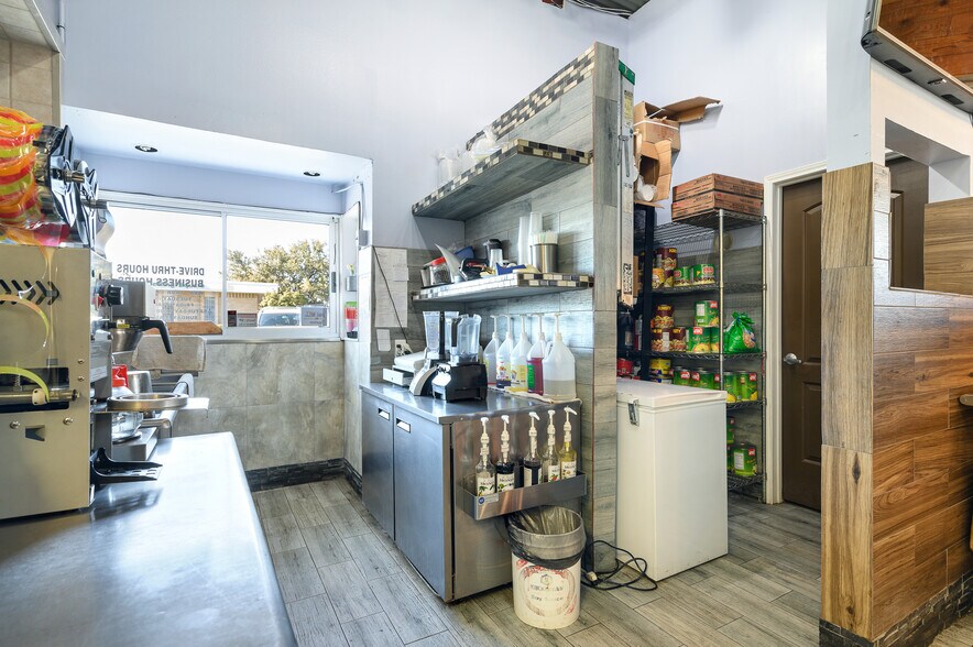More Photos Of 4717 Gus Thomasson Rd, Mesquite Restaurant For Sale