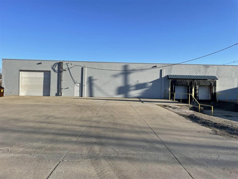 More Photos Of 510 E 16th St, Holland Manufacturing For Sale