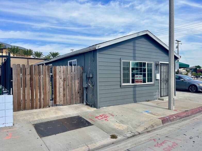 More Photos Of 4819 W Marine Ave, Lawndale Office For Lease