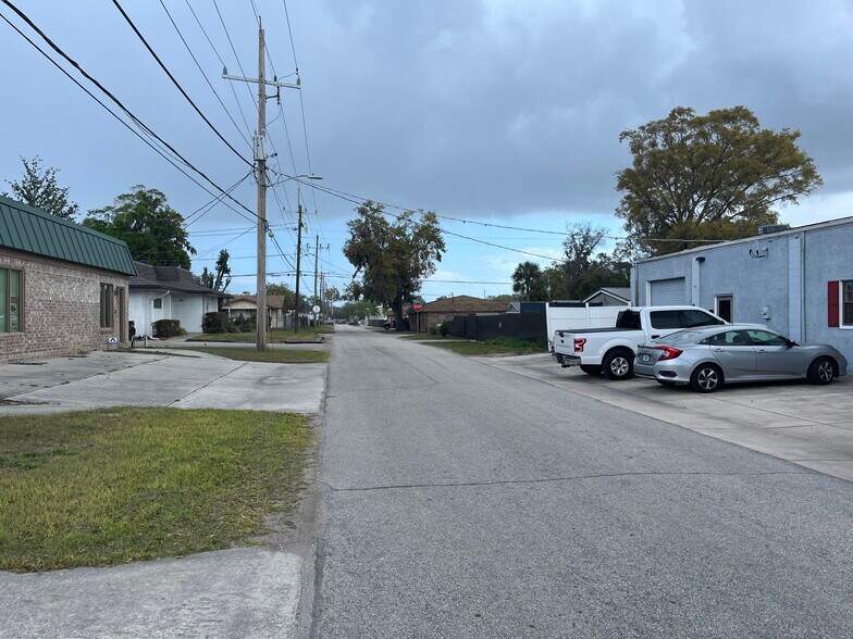 More Photos Of 5807 Macy Ave, Jacksonville Office For Lease