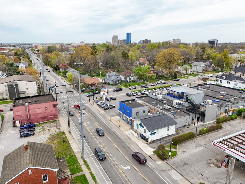 More Photos Of 505 Euclid Ave, Lexington Storefront For Lease