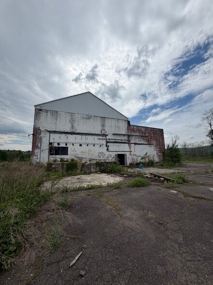 Primary Photo Of 3 Ferry Rd, Hanover Township Warehouse For Sale
