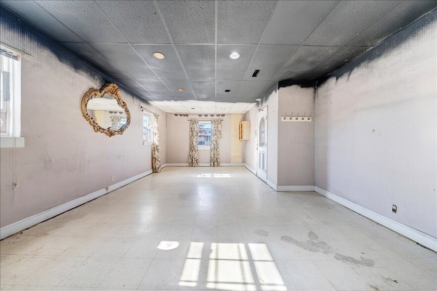 More Photos Of 5005 Williamson Rd NW, Roanoke Freestanding For Sale