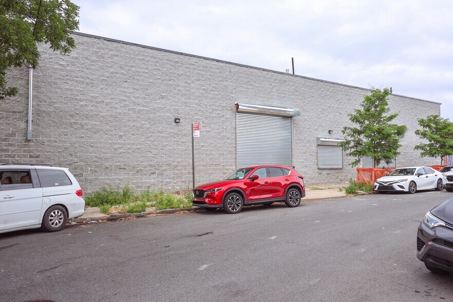 More Photos Of 2322 W 7th St, Brooklyn Warehouse For Sale