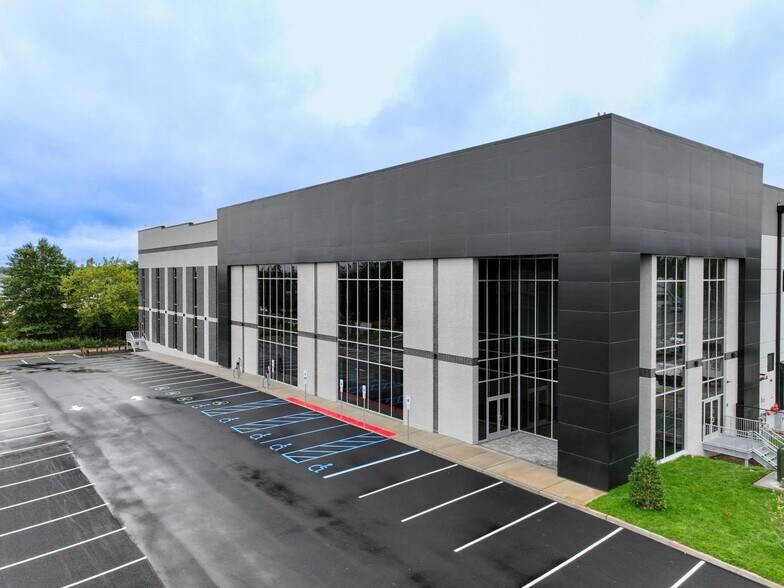 Primary Photo Of 200 Hollister Rd, Teterboro Warehouse For Lease