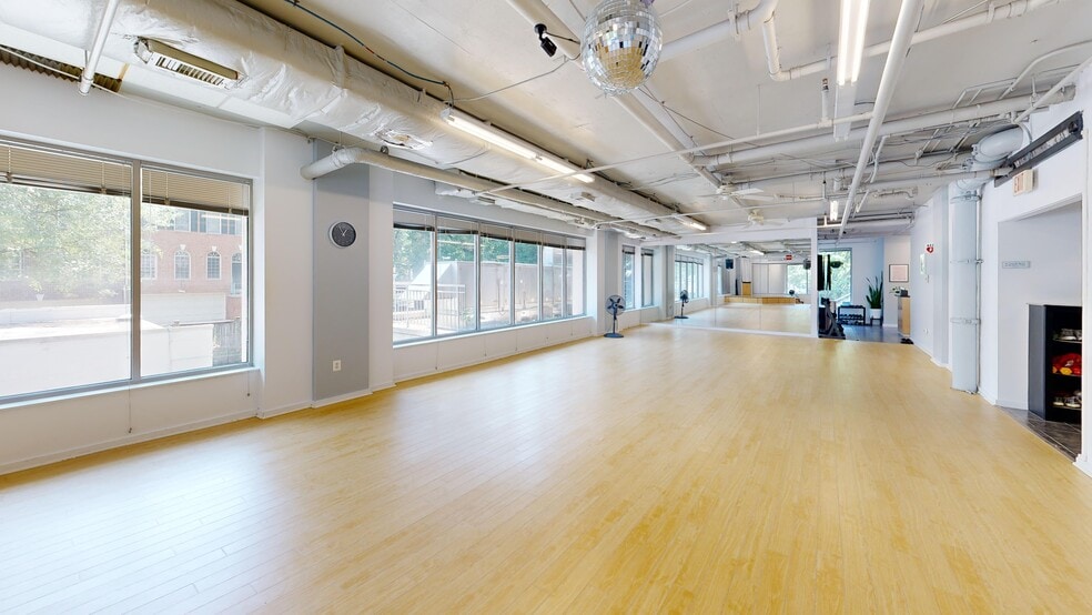 More Photos Of 513 W Broad St, Falls Church Apartments For Sale
