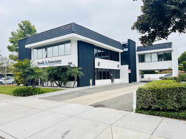 Primary Photo Of 2114 N Broadway, Santa Ana Office For Lease