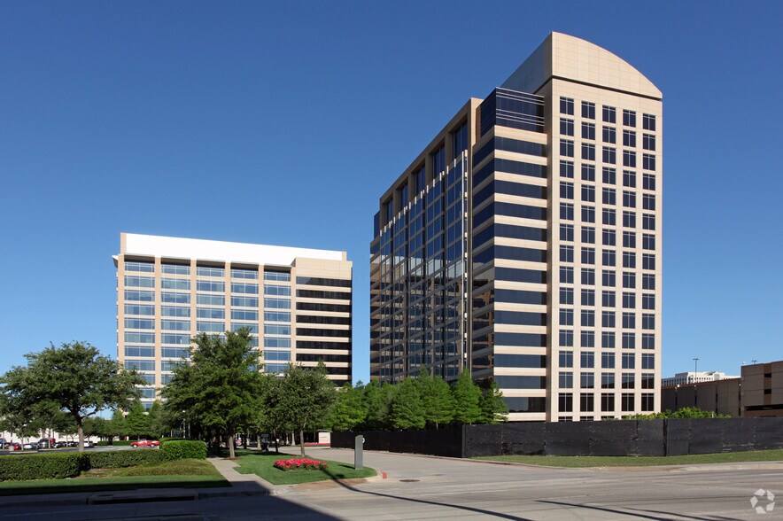 More Photos Of 13727 Noel Rd, Dallas Office For Lease