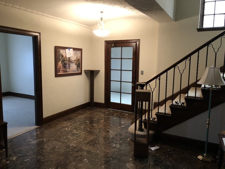 More Photos Of 18430 Utica Rd, Roseville Religious Facility For Sale