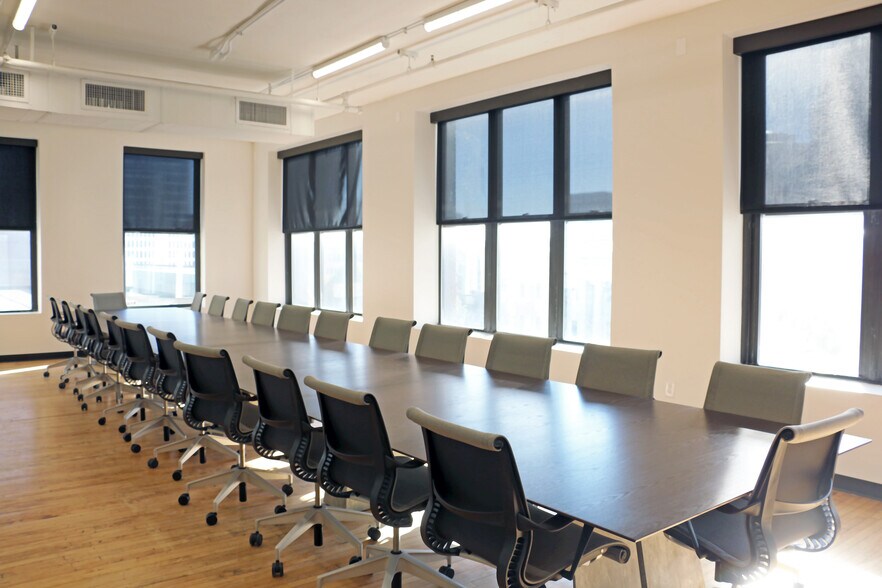 More Photos Of 16-20 E Broad St, Columbus Coworking Space