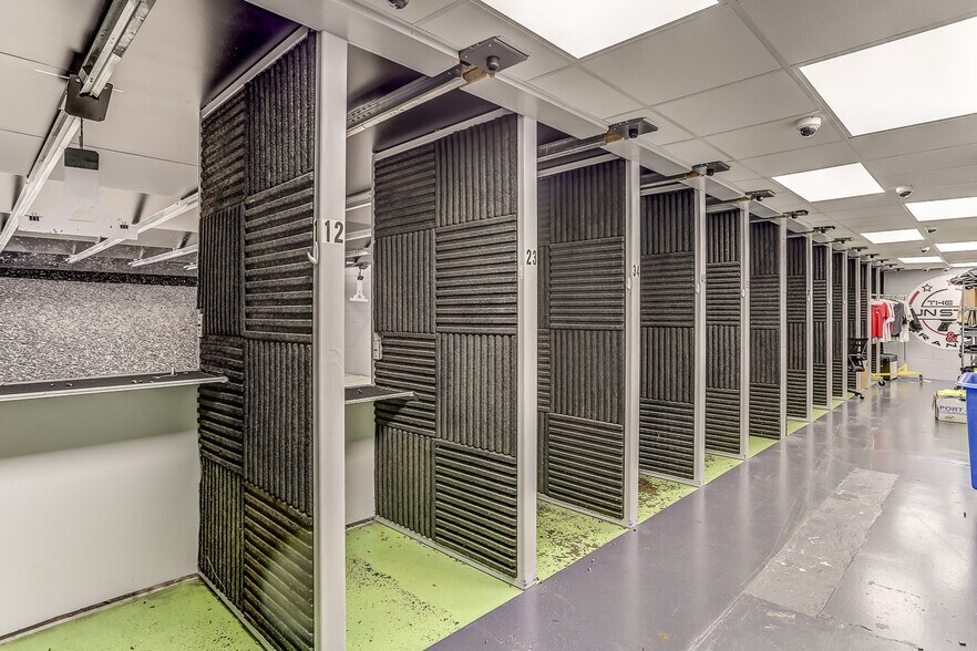 More Photos Of 6920 Winchester Rd, Memphis Freestanding For Sale