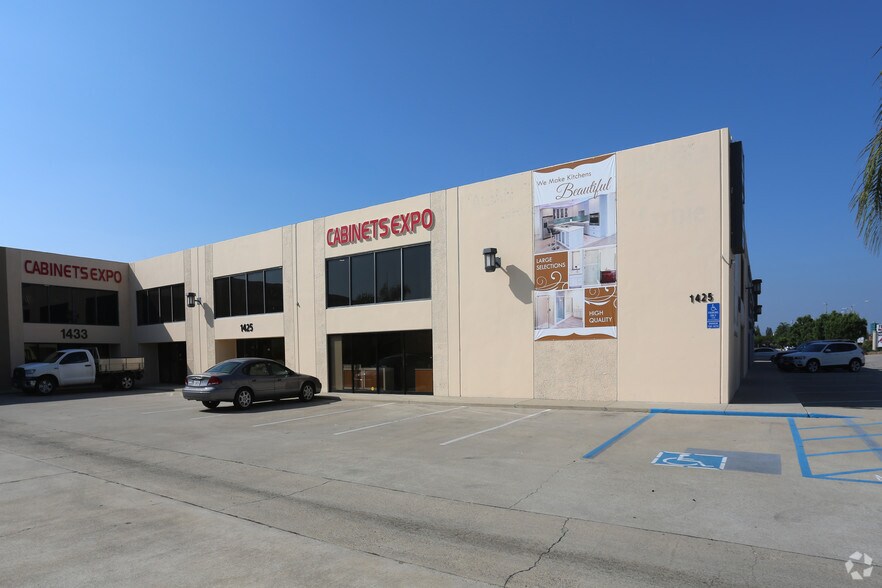 More Photos Of 1423-1449 S State College Blvd, Anaheim Warehouse For Lease