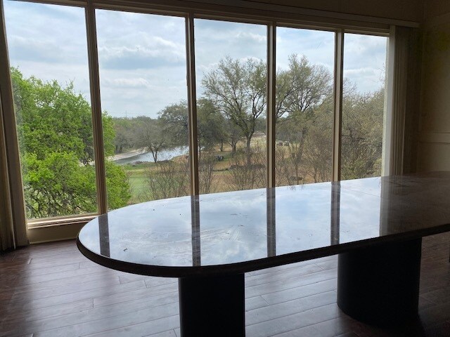 More Photos Of 19210 Huebner Rd, San Antonio Office For Lease