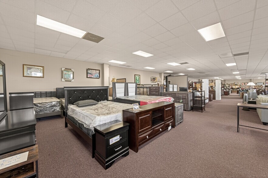 More Photos Of 9223 Bissonnet St, Houston General Retail For Sale