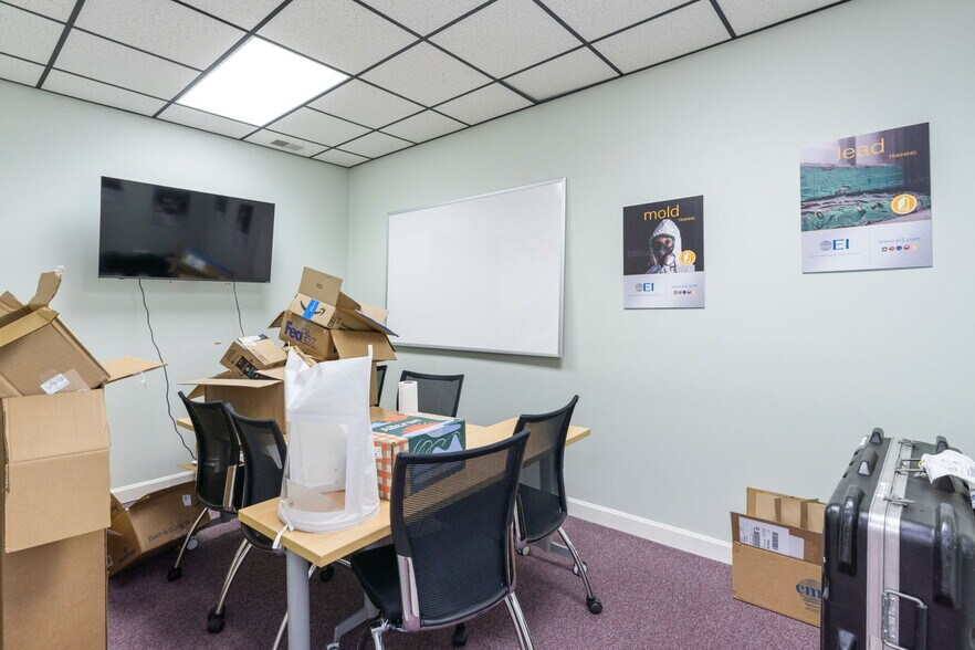 More Photos Of 3240 Office Pointe Pl, Louisville Office For Sale