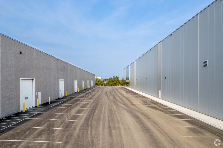 More Photos Of 3540 Wyecroft Rd, Oakville Unknown For Sale