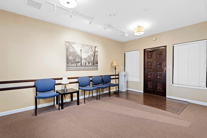 More Photos Of 3231 Waring Ct, Oceanside Medical For Lease