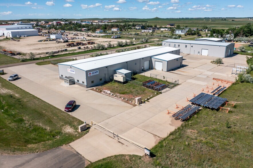 More Photos Of 11107 31P St SW, Dickinson Warehouse For Sale