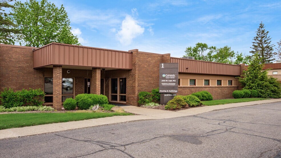 More Photos Of 830 Bethesda Dr, Zanesville Medical For Sale