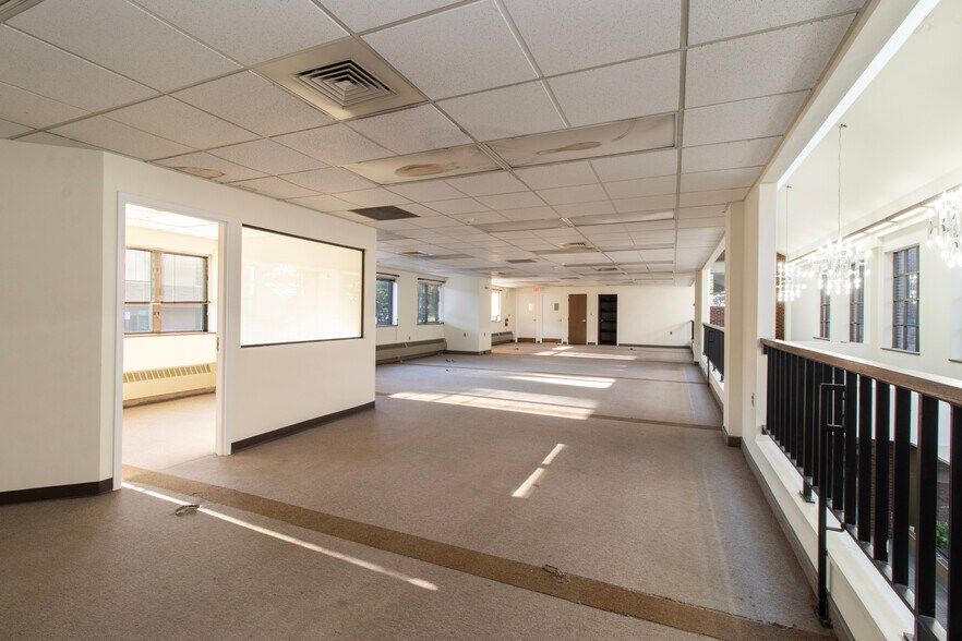 More Photos Of 45 S Main St, Branford Bank For Sale