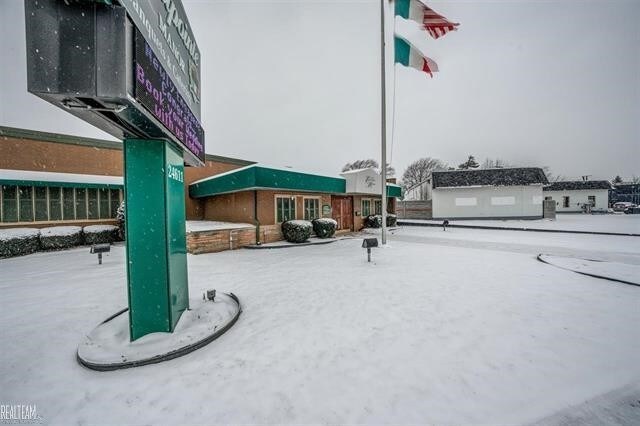 More Photos Of 24611 Gratiot Ave, Eastpointe Freestanding For Sale