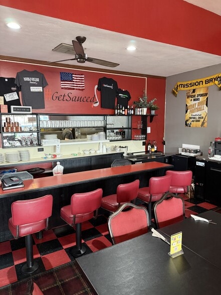 More Photos Of 4475 Ingraham St, San Diego Storefront For Lease