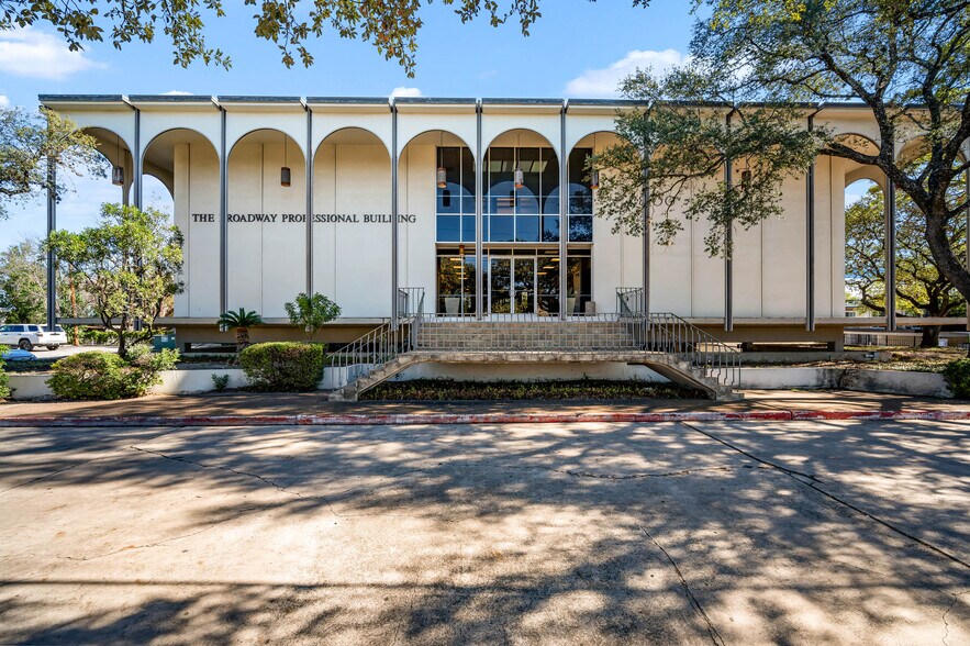 Primary Photo Of 8100 Broadway St, San Antonio Office For Sale